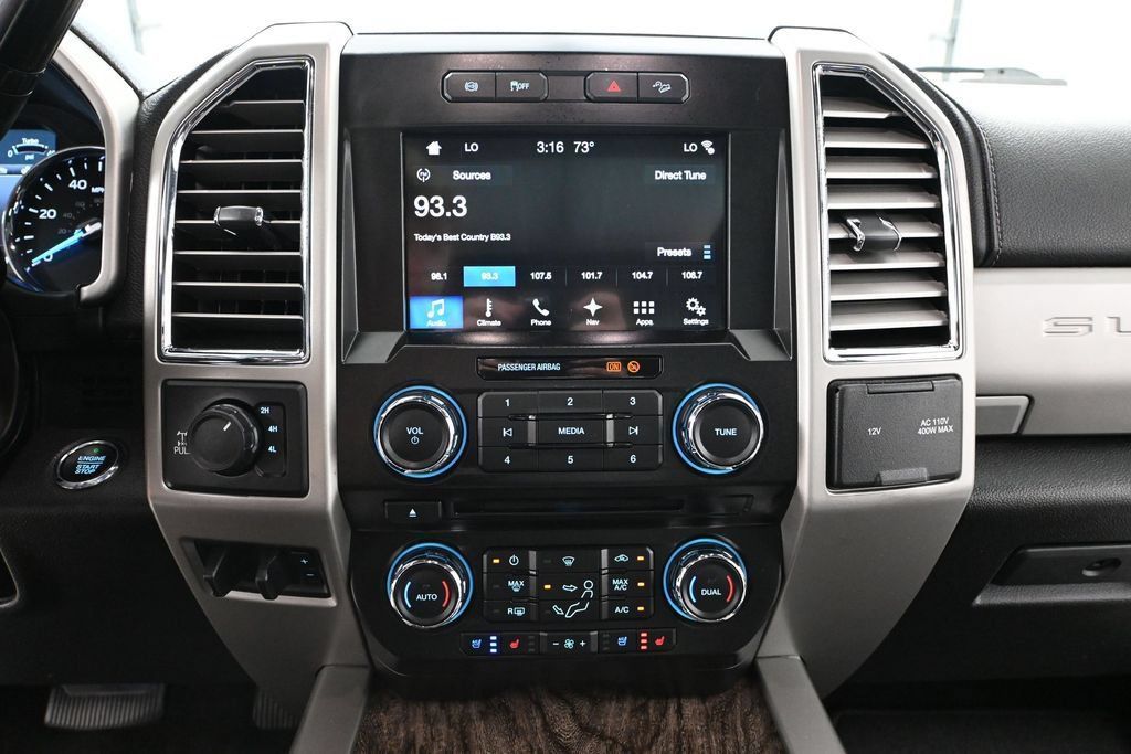 Used 2017 Ford F350 Lariat w/ Lariat Ultimate Package AWD/4WD image 26