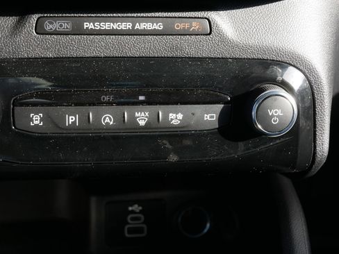 Certified 2024 Ford Escape Platinum AWD/4WD image 23