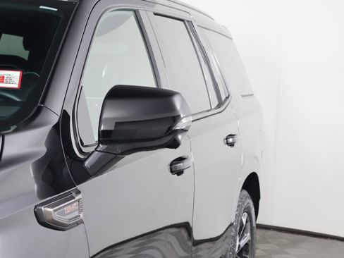 Used 2025 GMC Yukon AT4 Ultimate image 13