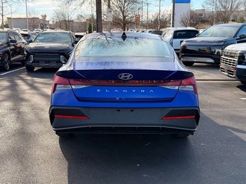 New 2026 Hyundai Elantra SE image 6