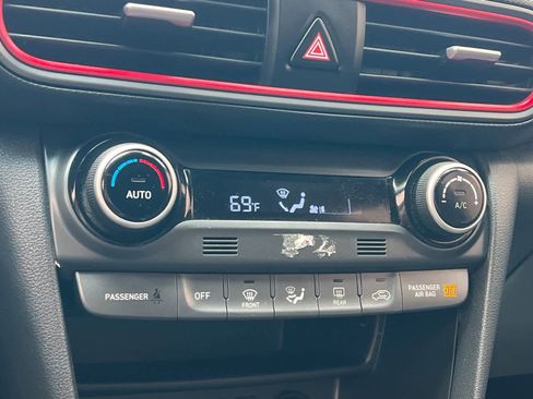 Used 2019 Hyundai Kona Ultimate image 21