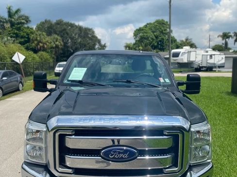 Used 2016 Ford F350 XLT image 2