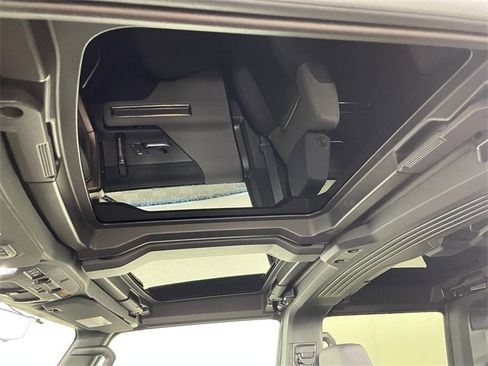 New 2025 GMC Hummer EV 3X w/ Extreme Off-Road Package image 15