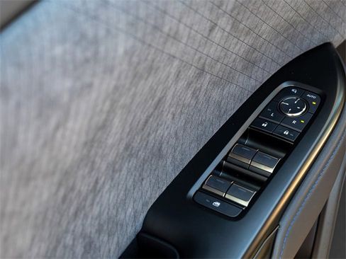 New 2026 Lexus RZ 450e AWD image 22