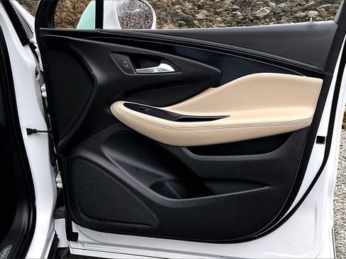 Used 2017 Buick Envision Essence image 21