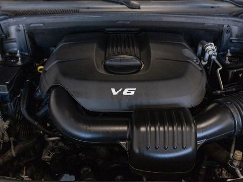 Used 2015 Jeep Grand Cherokee Limited image 32