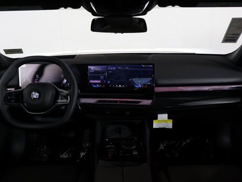 New 2026 BMW 530i RWD image 4