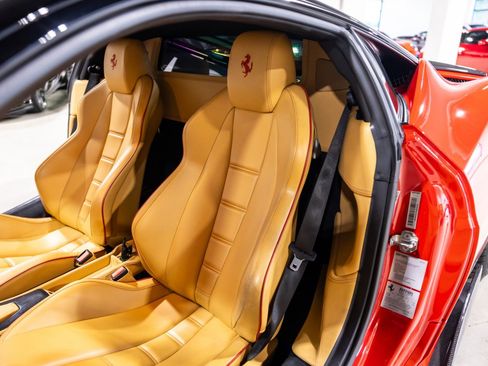 Used 2012 Ferrari 458 Italia Coupe RWD image 37