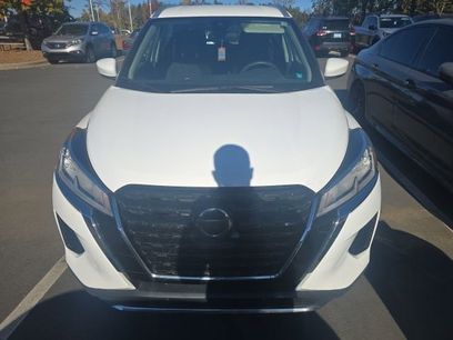 Used 2021 Nissan Kicks SV