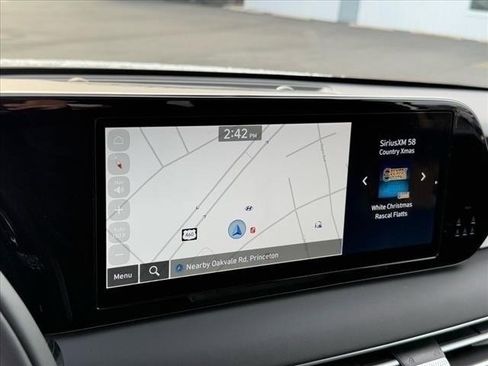 Used 2025 Hyundai Palisade Calligraphy image 16