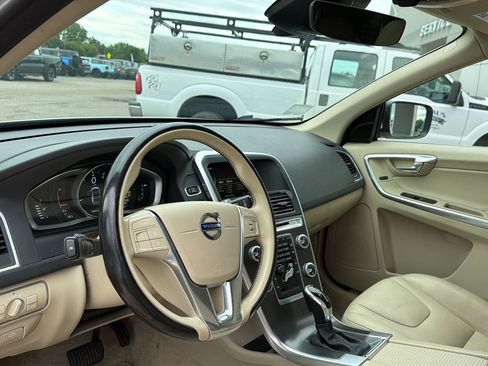 Used 2016 Volvo XC60 T5 Premier AWD/4WD image 9