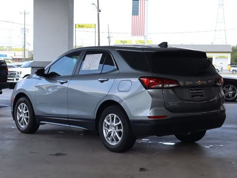 Used 2023 Chevrolet Equinox LS FWD image 5