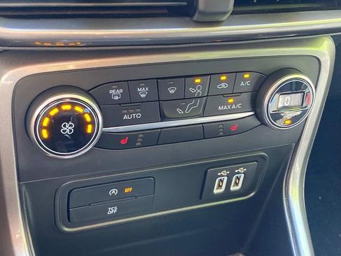 Used 2021 Ford EcoSport SE w/ SE Convenience Package FWD image 27