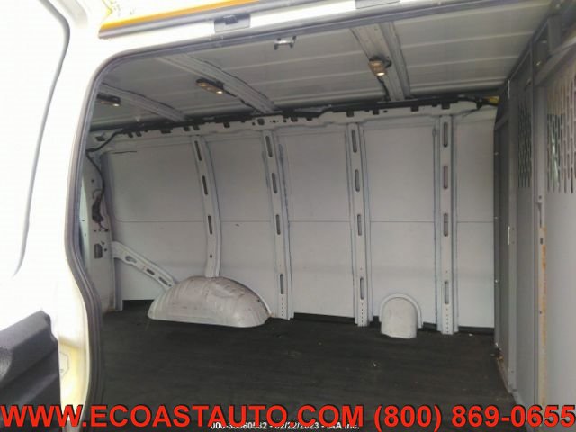Used 2019 Chevrolet Express 2500 w/ Driver Convenience Package RWD image 8