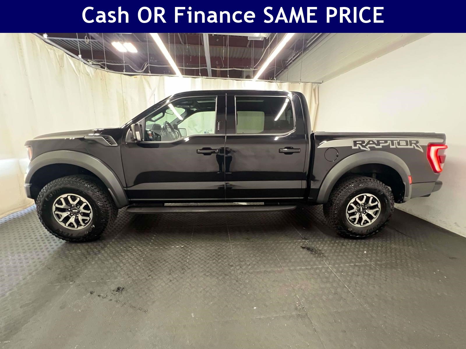 Used 2023 Ford F150 Raptor AWD/4WD image 8
