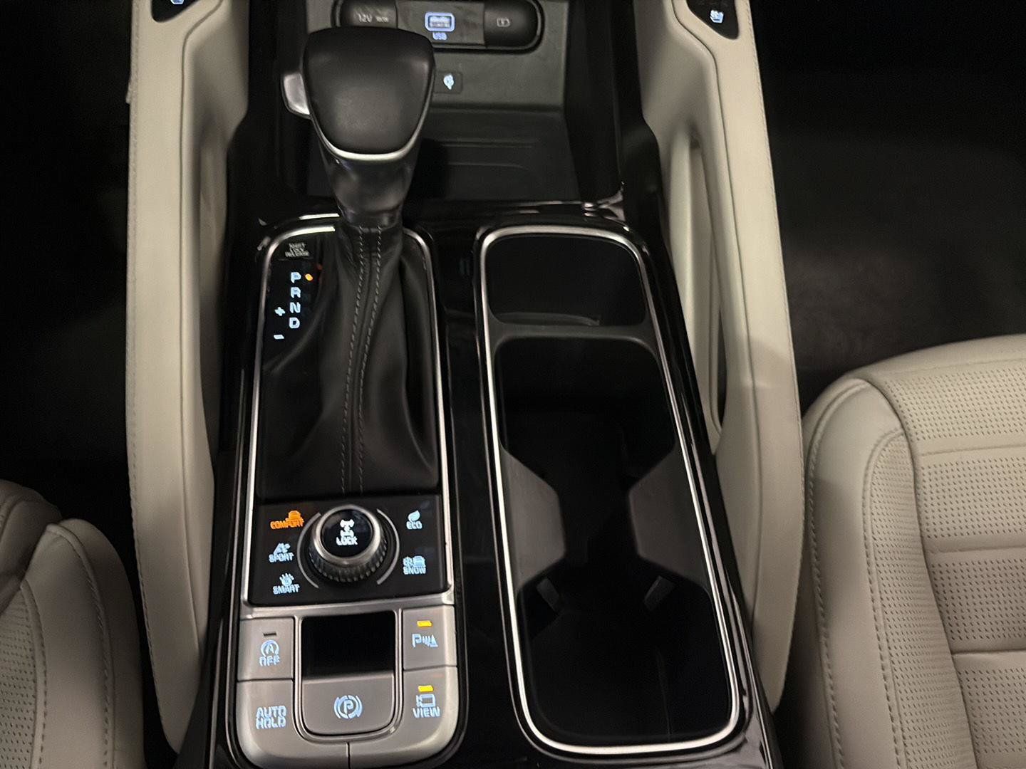 Used 2022 Kia Telluride SX w/ SX Prestige Package AWD/4WD image 25
