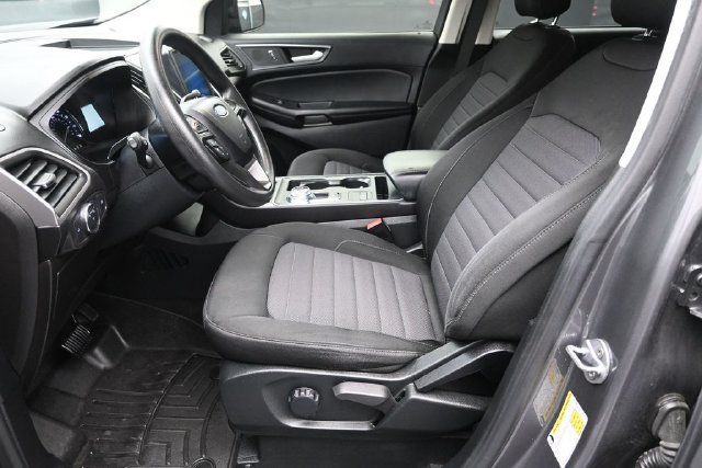Used 2022 Ford Edge SE w/ Black Appearance Package AWD/4WD image 19
