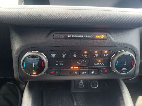 Certified 2023 Ford Bronco Sport Outer Banks w/ Tech Package AWD/4WD image 18