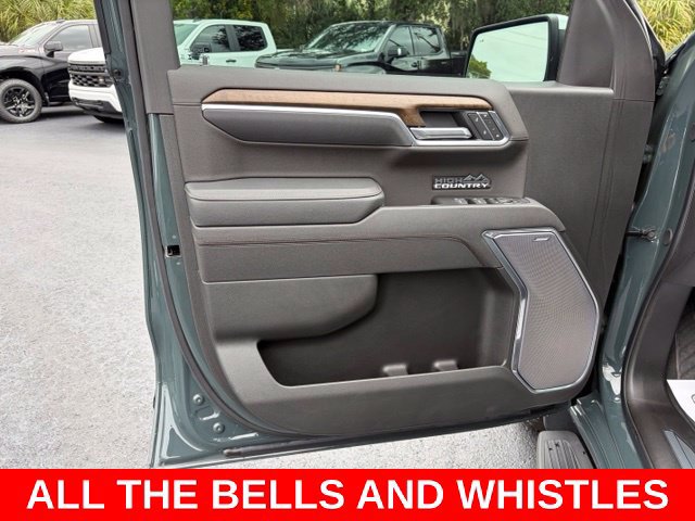 Certified 2026 Chevrolet Silverado 1500 High Country AWD/4WD image 12
