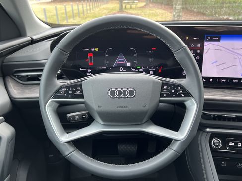 Used 2025 Audi Q5 Premium AWD/4WD image 18