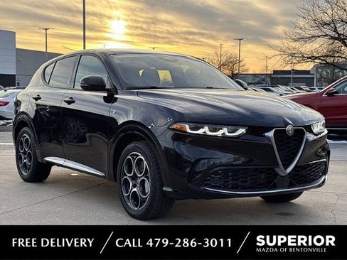 Used 2024 Alfa Romeo Tonale Ti image 1