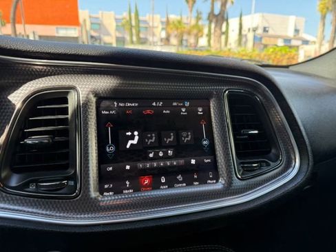 Used 2019 Dodge Challenger SRT Hellcat Redeye image 14