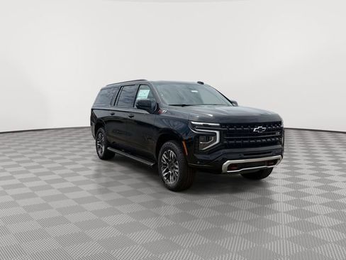 New 2026 Chevrolet Suburban Z71 w/ Z71 Off-Road Package AWD/4WD image 2