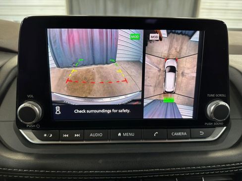 Used 2021 Nissan Rogue SL image 14