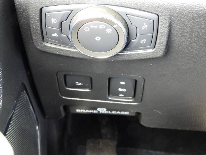 Used 2020 Ford F250 Crew Cab Lariat w/ Tremor Off-Road Package AWD/4WD image 92