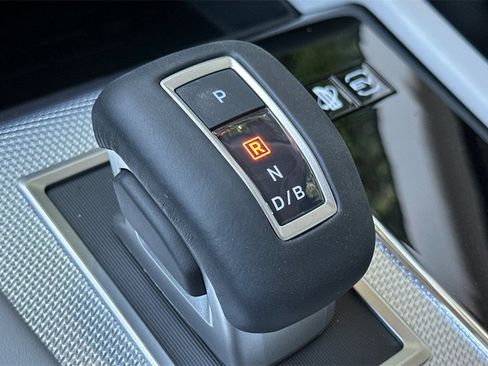 New 2025 Mitsubishi Outlander SEL image 22