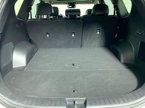 Used 2023 Hyundai Santa Fe SEL Premium image 33