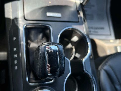 Used 2018 Ford Explorer Platinum AWD/4WD image 25
