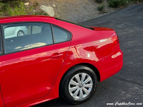 Used 2014 Volkswagen Jetta S FWD image 26