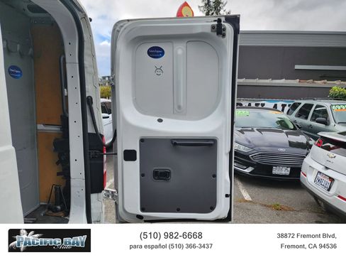 Used 2020 Nissan NV 2500 SV image 20