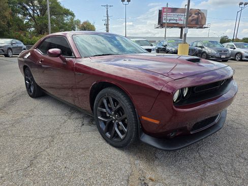 Used 2021 Dodge Challenger R/T w/ Blacktop Package RWD image 3