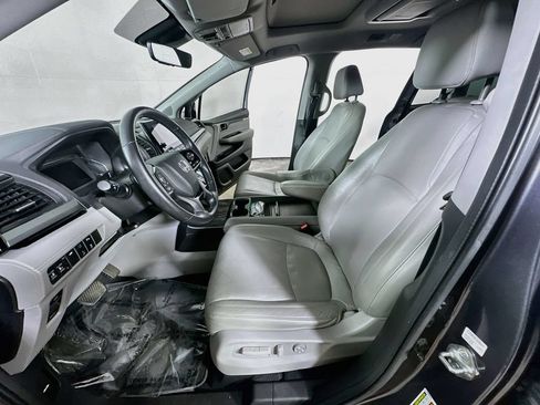 Used 2018 Honda Odyssey Elite image 16