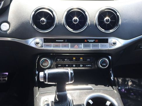 Used 2022 Kia Stinger GT-Line w/ Sun & Sound Package RWD image 22