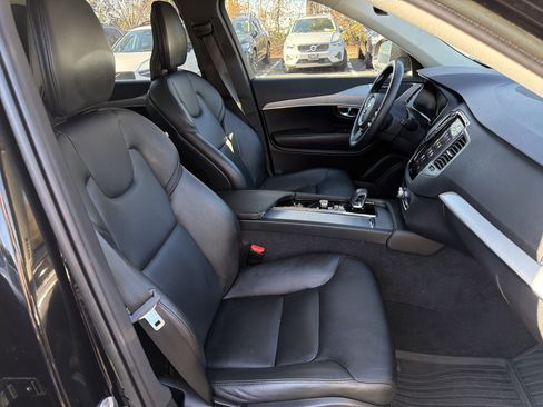 Certified 2023 Volvo XC90 B5 Core w/ Protection Package Premier image 35