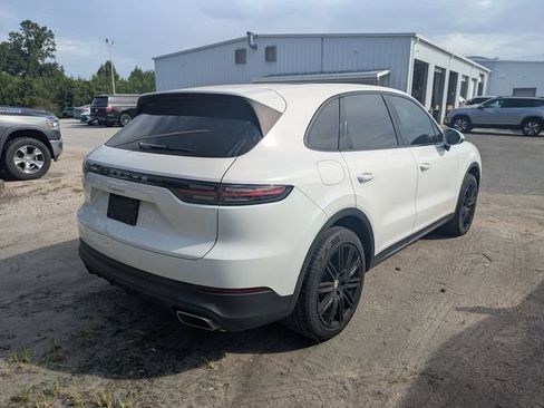 Used 2019 Porsche Cayenne AWD/4WD image 2