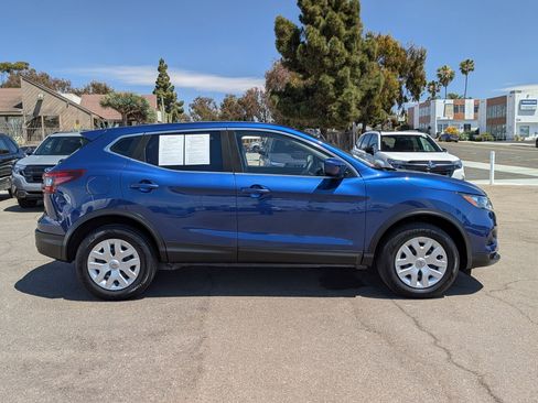 Used 2020 Nissan Rogue Sport S image 5
