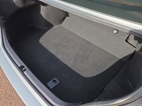 Certified 2020 Toyota Camry XLE image 31