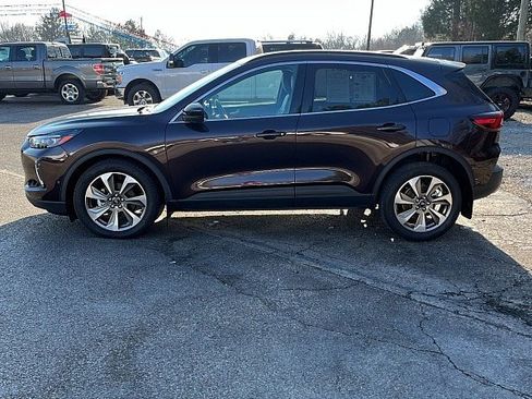 Used 2023 Ford Escape Platinum w/ Premium Technology Package image 7