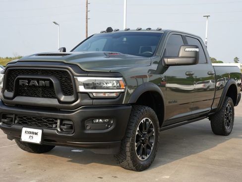 Used 2024 RAM 2500 Rebel AWD/4WD image 2