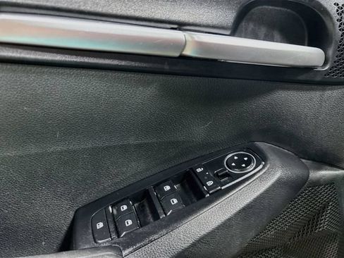 Used 2021 Kia Seltos LX AWD/4WD image 16
