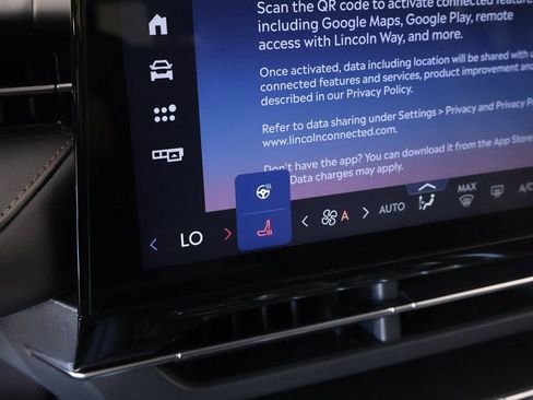 New 2026 Lincoln Nautilus Premier AWD/4WD image 8