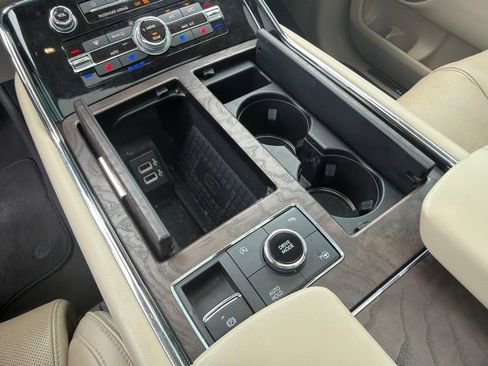 Used 2019 Lincoln Navigator Reserve AWD/4WD image 33