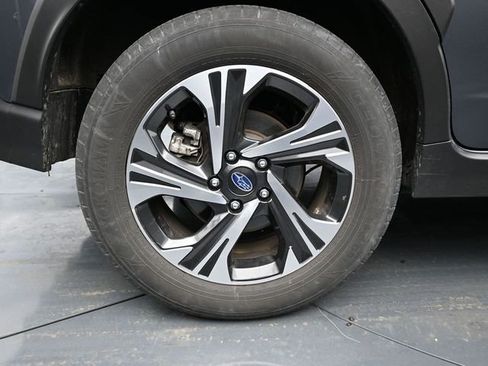 Used 2024 Subaru Crosstrek 2.0i Premium image 9