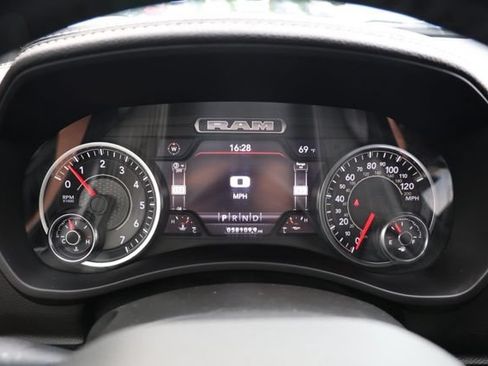 Used 2022 RAM 2500 Laramie w/ Night Edition AWD/4WD image 22
