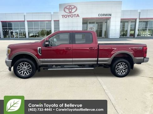 Used 2019 Ford F250 Lariat w/ Lariat Ultimate Package image 2