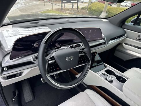 New 2026 Cadillac Vistiq Sport AWD/4WD image 21
